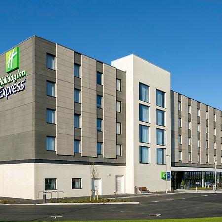 Holiday Inn Express Bridgwater M5, Jct24 By Ihg Kültér fotó